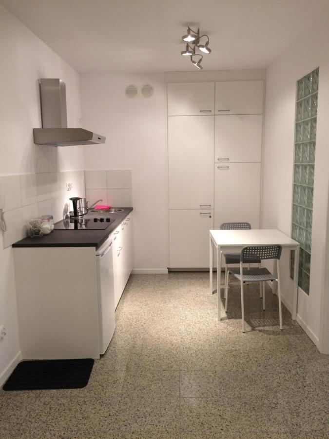Отель Apartament Na Wojszycach2 Вроцлав Экстерьер фото